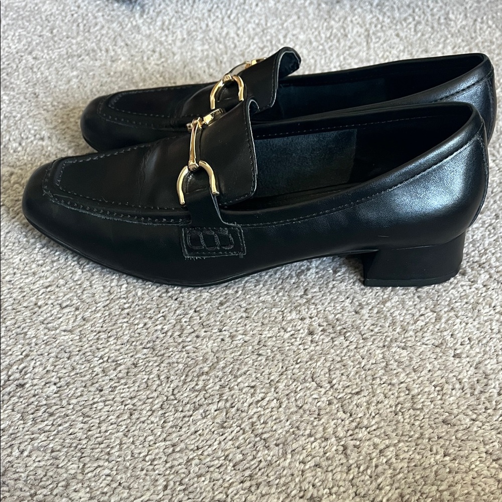 Steve Madden Black Leather Loafers with Gold Bit - Picture 3 of 6
